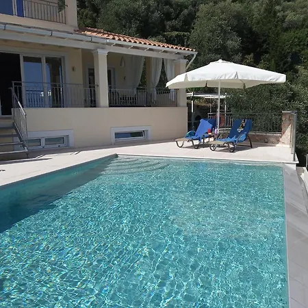 Alonaki Villa