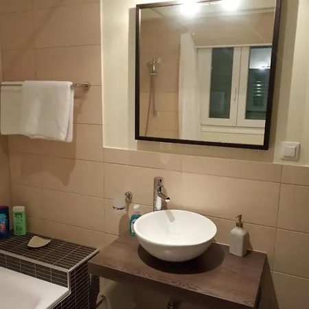 Alonaki Villa *